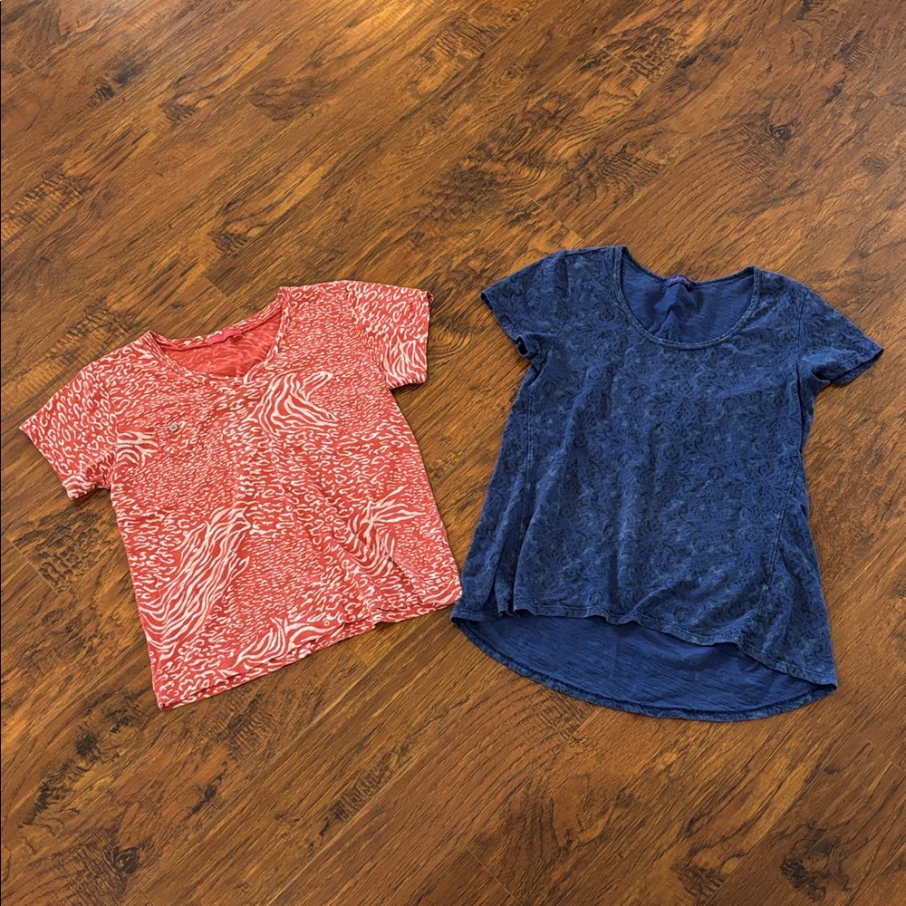 Fresh Produce Coral/ blue 100% cotton T-Shirt LOT! Size Small no flaws